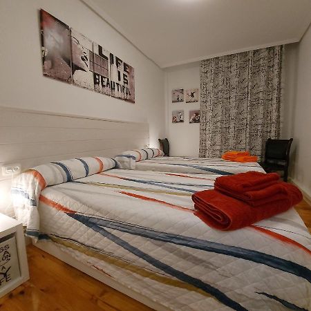 Apartamento Saioa Pamplona Esterno foto