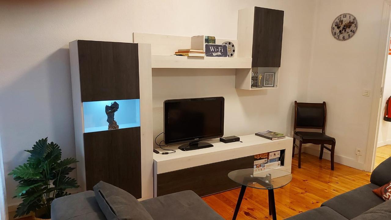 Apartamento Saioa Pamplona Esterno foto