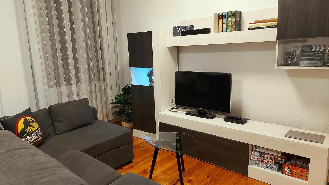 Apartamento Saioa Pamplona Esterno foto