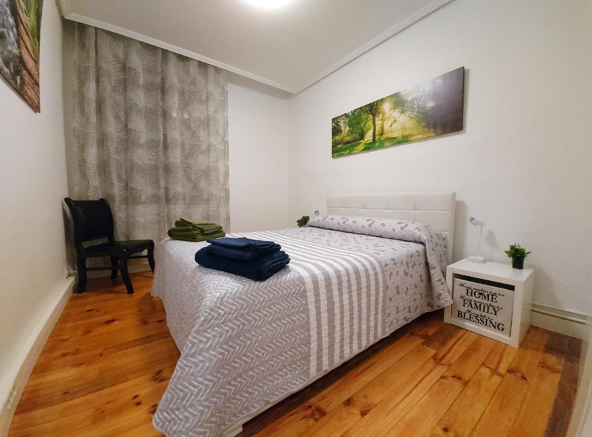 Apartamento Saioa Pamplona Esterno foto